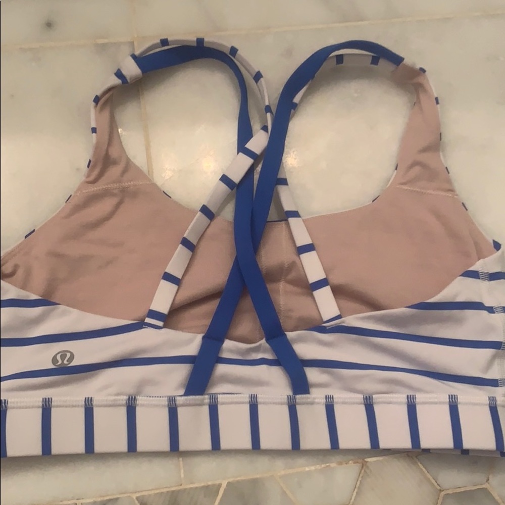 lululemon sports bra